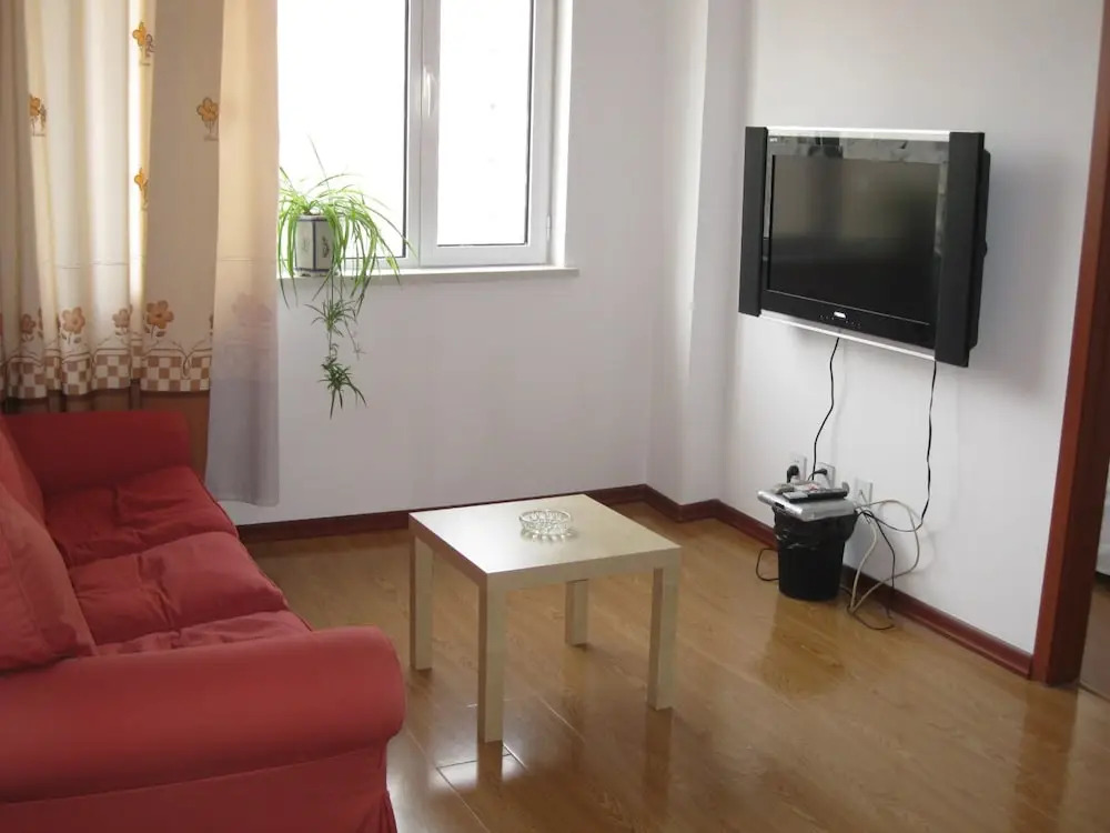 Dalian Yijia Apartment