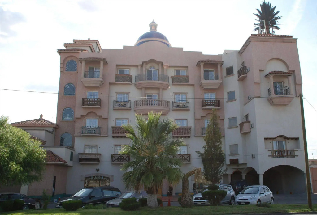 Business Hotel & Suites María Bonita