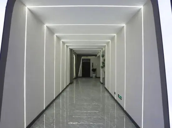 Jinwu Zhixuan Business Hotel (Jinhua Shimao City Plaza Wuzhou Ancient City Scenic Area Branch)