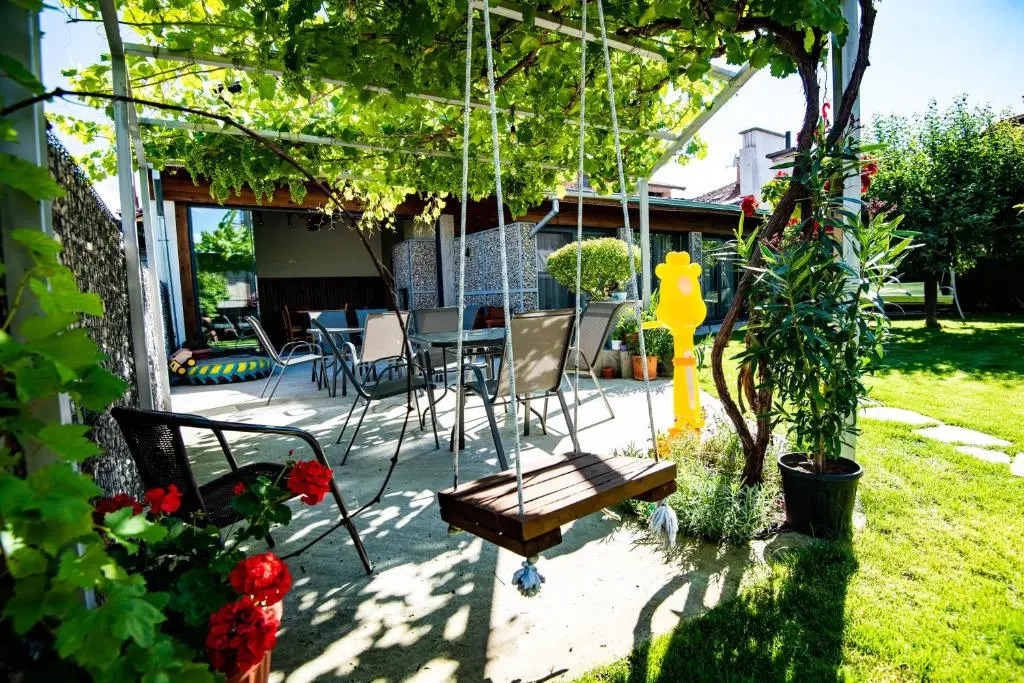 Guest House 7