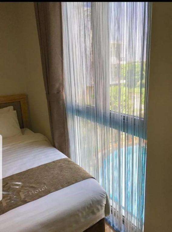 F & F Hotel