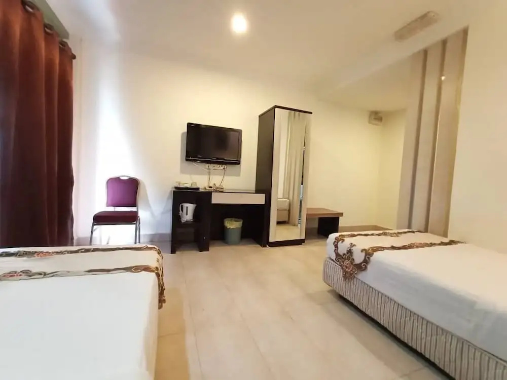 Maya Hotel