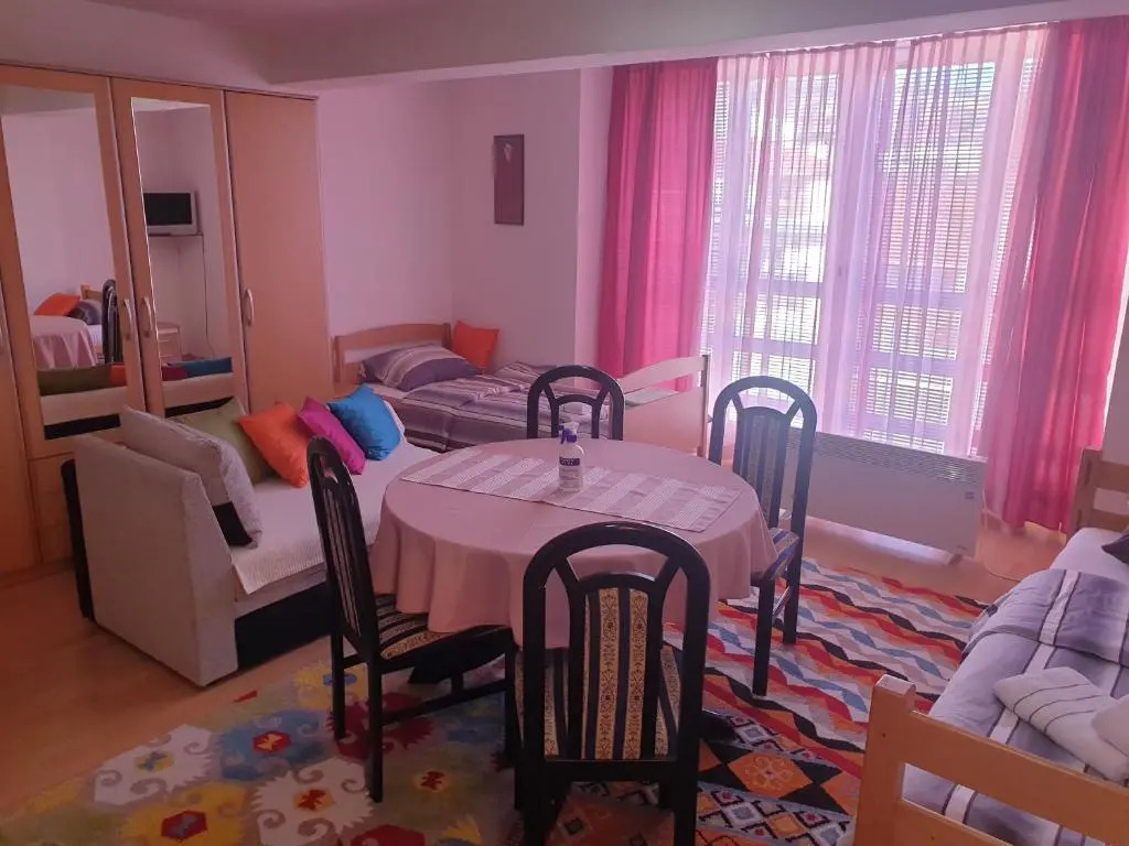Apartments Kira
