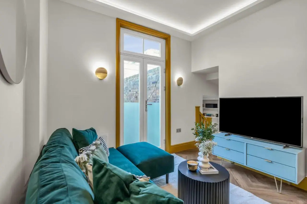 Hammersmith Mews by Viridian Apartments