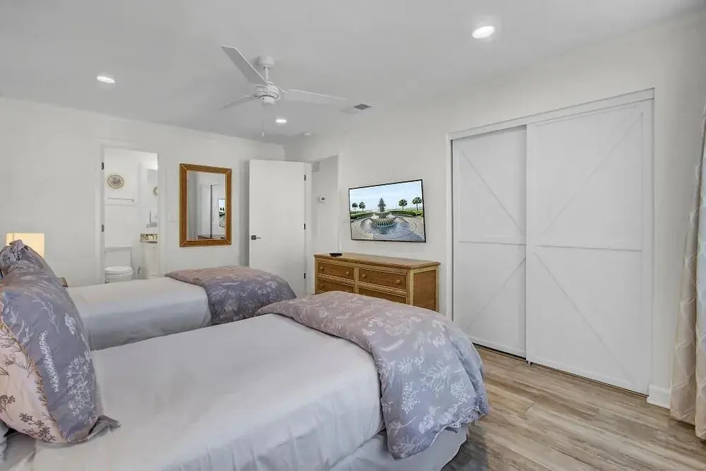 Summerhouse 305 by Wild Dunes, Oceanfront