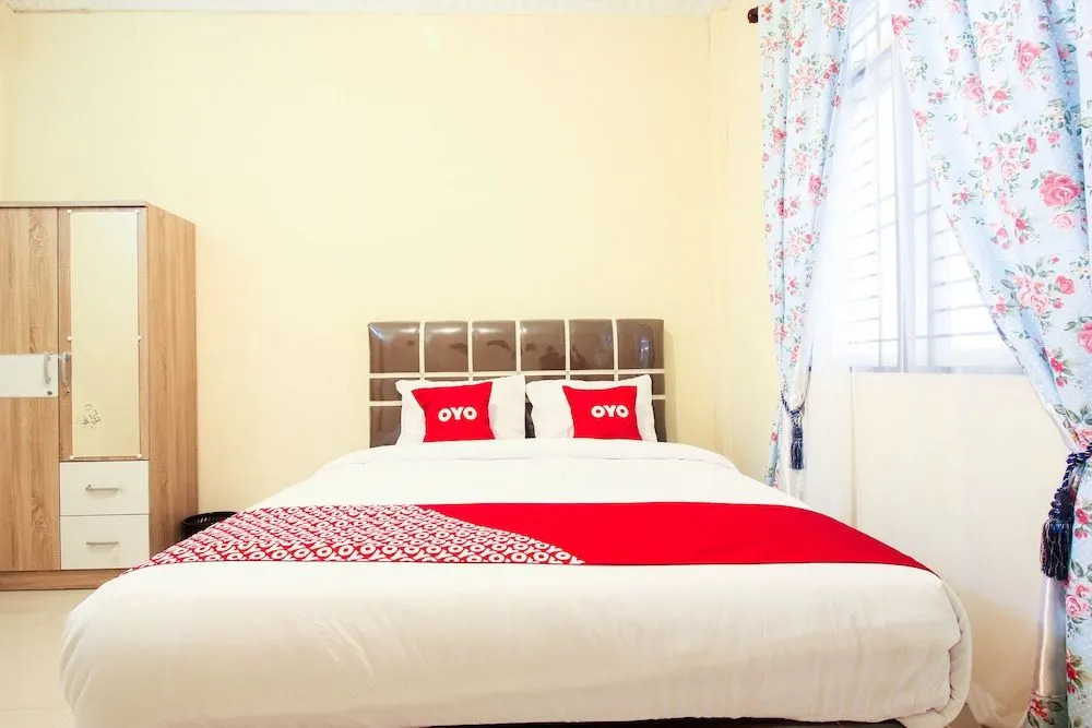 OYO 2138 Tiaz Homestay