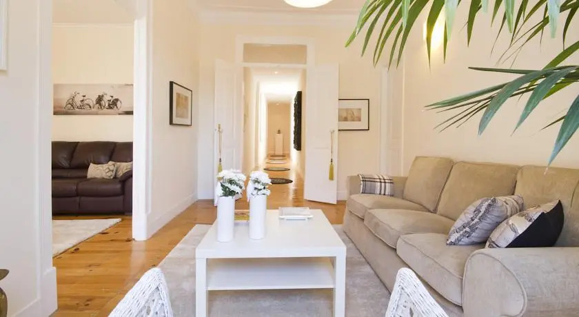 Lisbon Glow Apartment