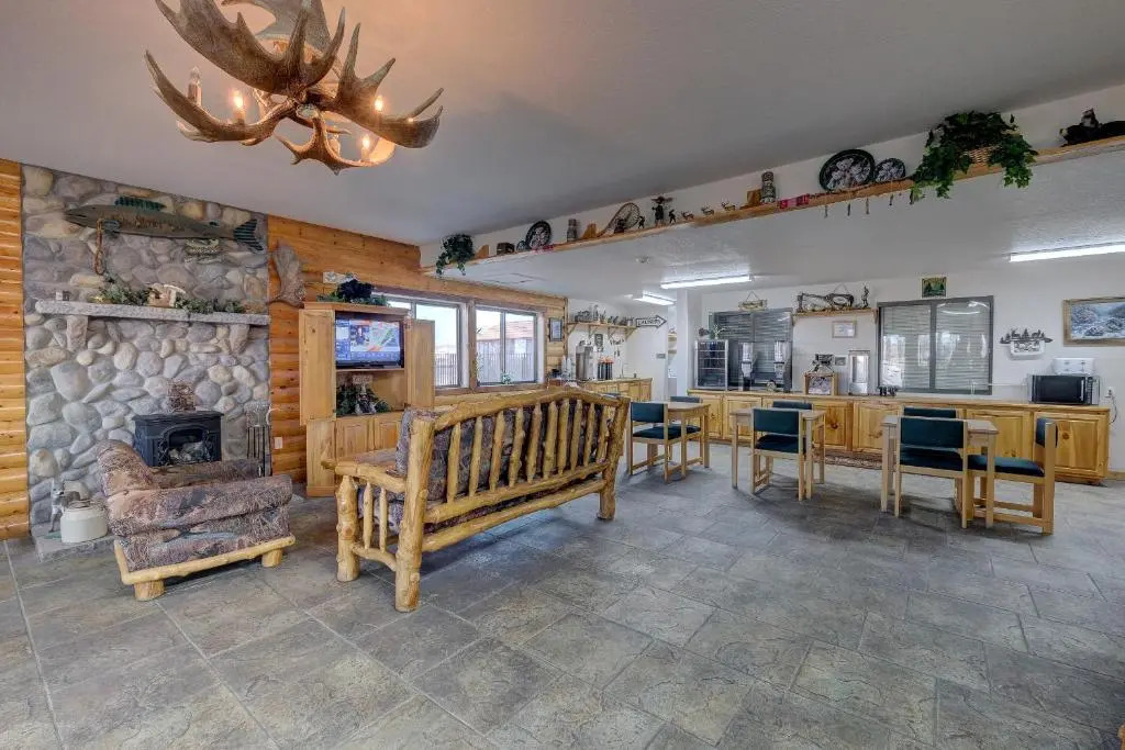 Booneslick Lodge - Neosho