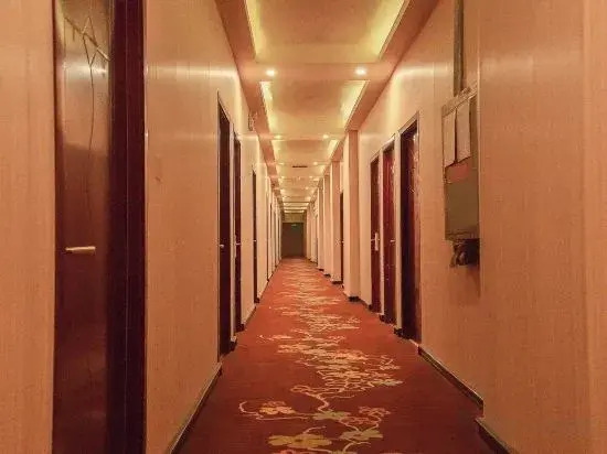 Nanfeng Express Hotel