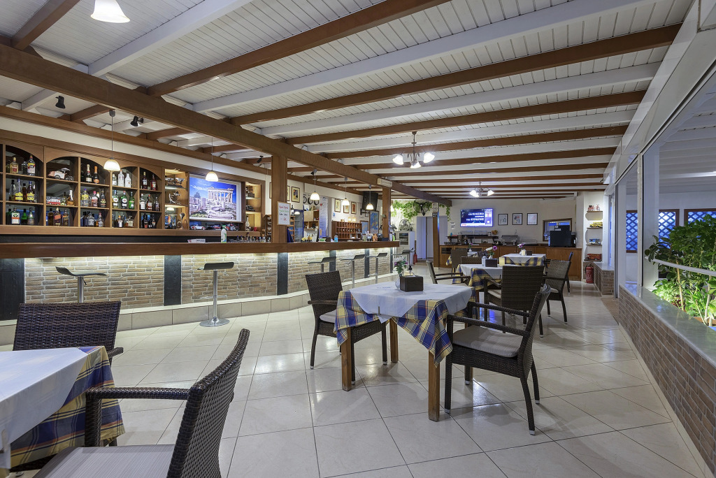 Mammis Beach Hotel