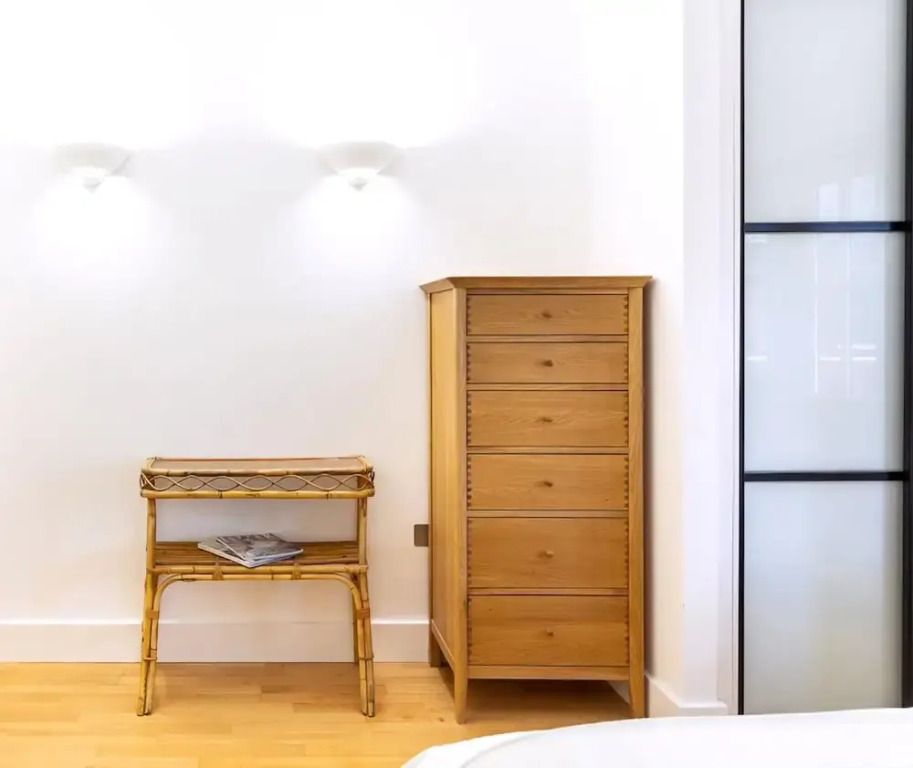 Bright & Comfortable Angel Apartment