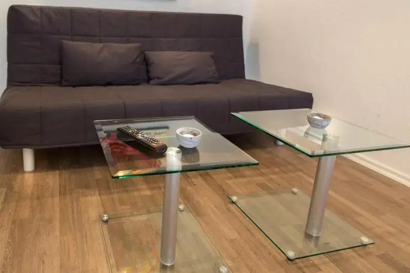 H&H Apartments im Herzen der Stadt in der Lange Strasse geräumig ruhig mit Küche und Esstisch