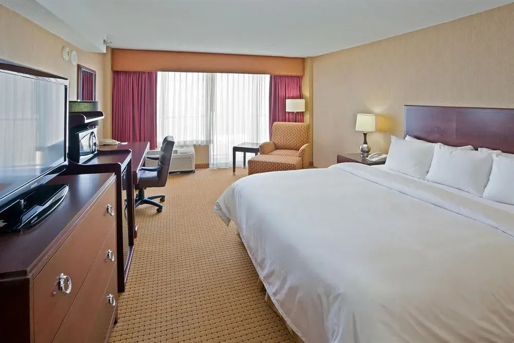 Radisson Rochester Riverside
