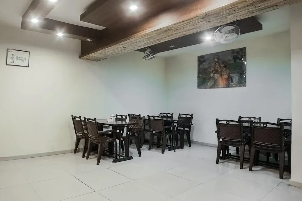 Treebo Trip Vaishali by OYO Rooms