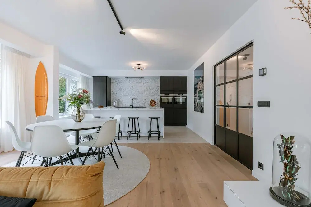 Modern 3-bedroom Apartment Family-friendly Touches