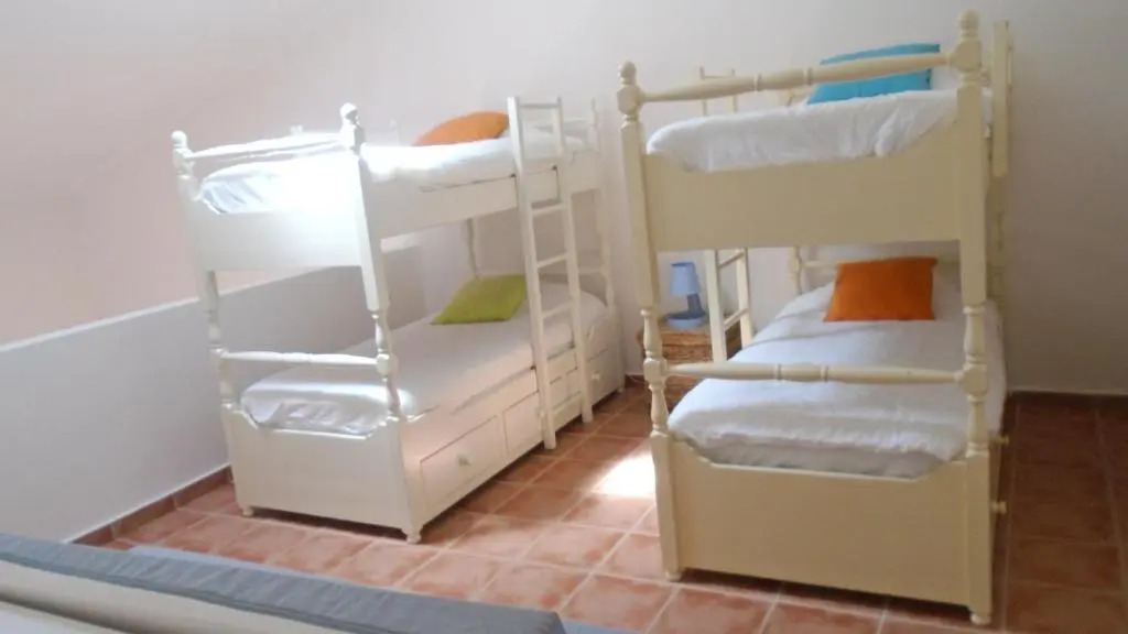 House with 3 Bedrooms in Albufeira, with Shared Pool, Enclosed Garden And Wifi