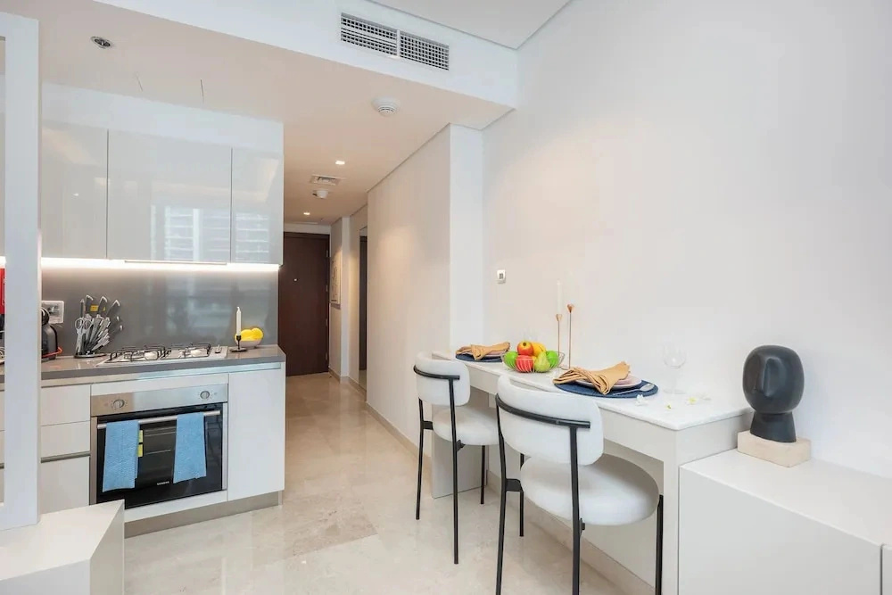 Vogue | Sterling Downtown near Dubai Mall | Burj Khalifa