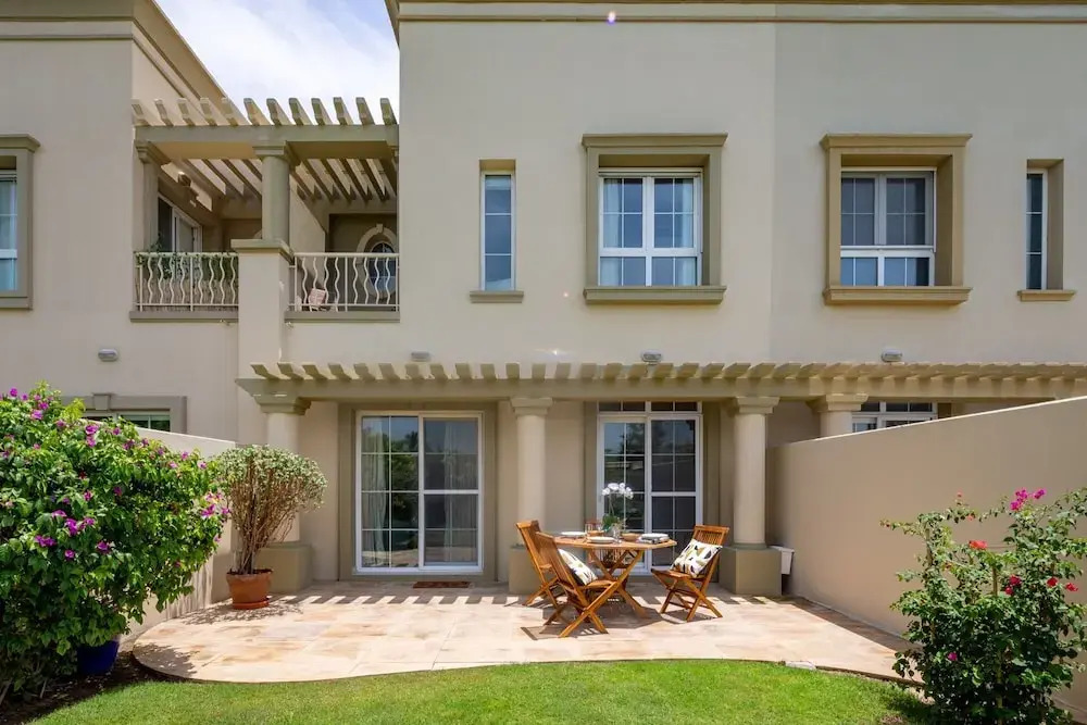 Radiant & Lush 2BR Villa In The Springs 11 - Sleeps 6!