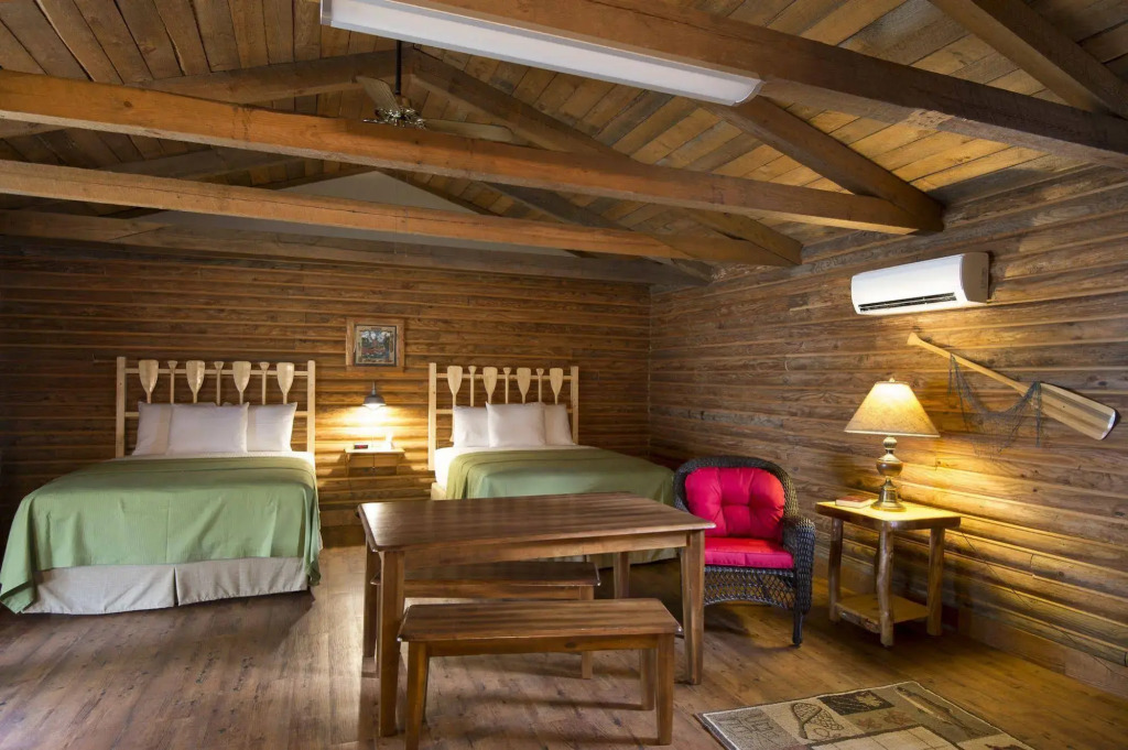 Lindsey's Resort