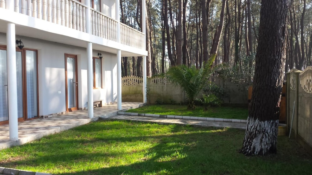 Il Piccolo Paradise, the Italian Haven in Black Sea