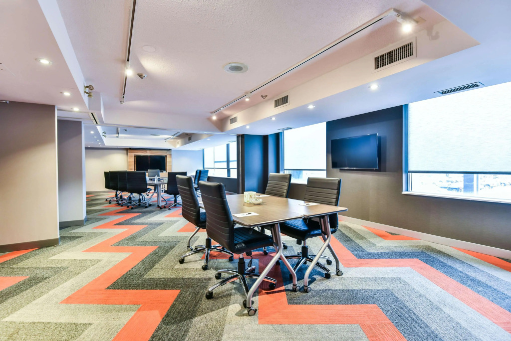 Radisson Suites Hotel Toronto Airport