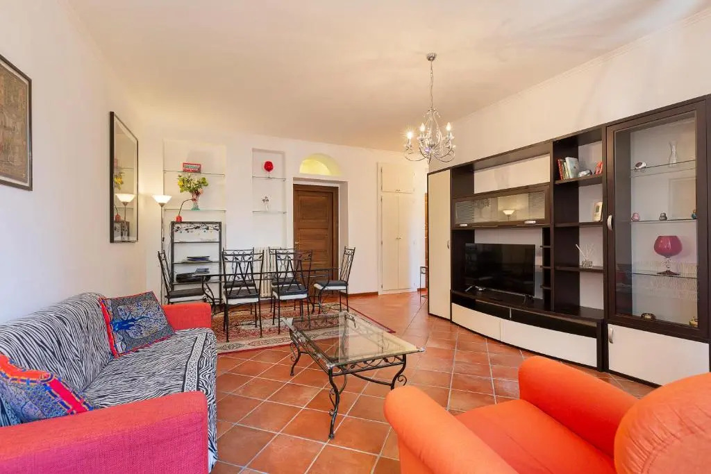 Dolfin - Nel Centro di Stresa - by Impero House