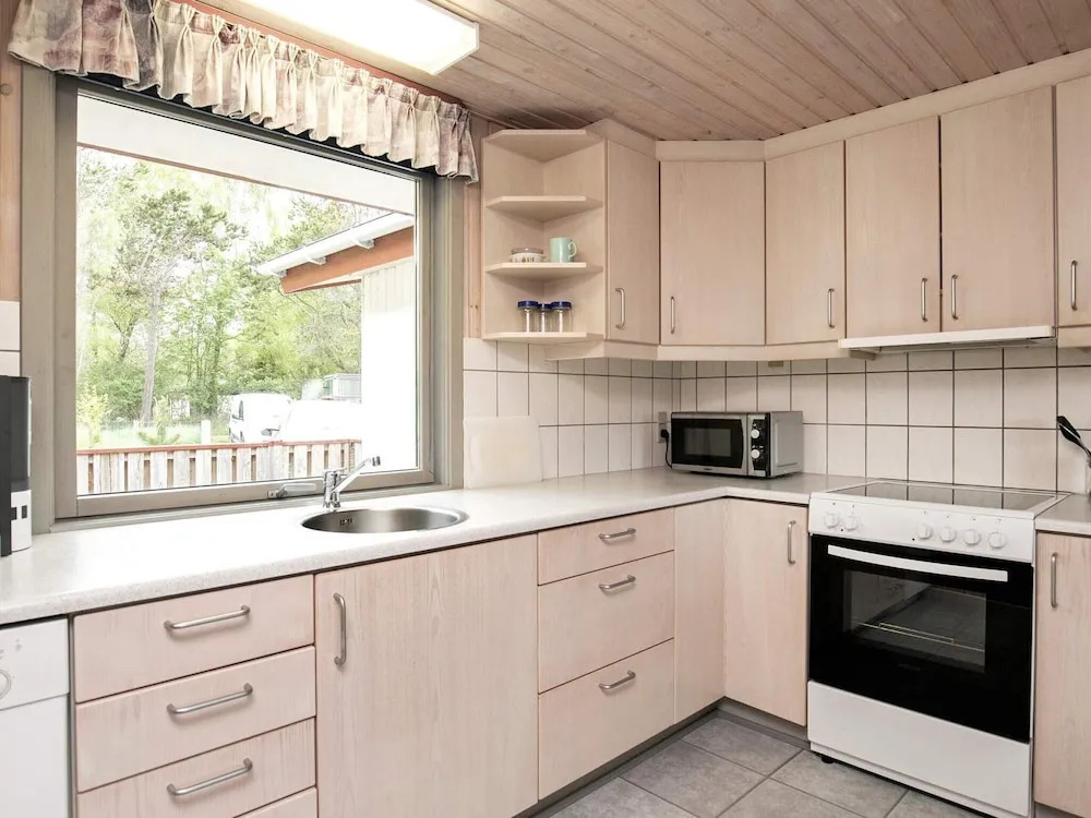 8 person holiday home in Læsø