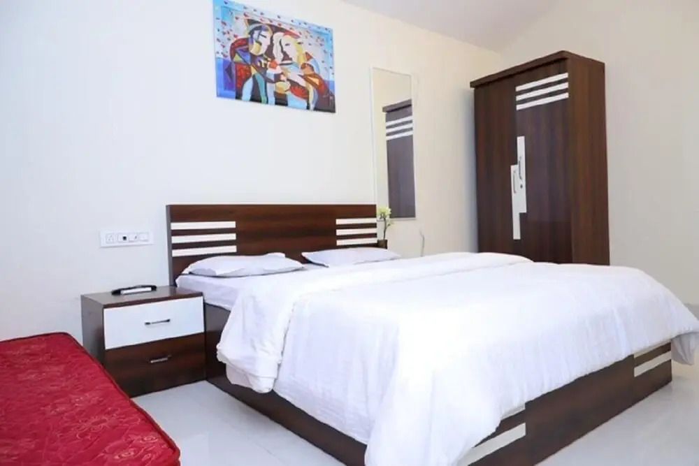 OYO 75800 The Royal Mini Resort