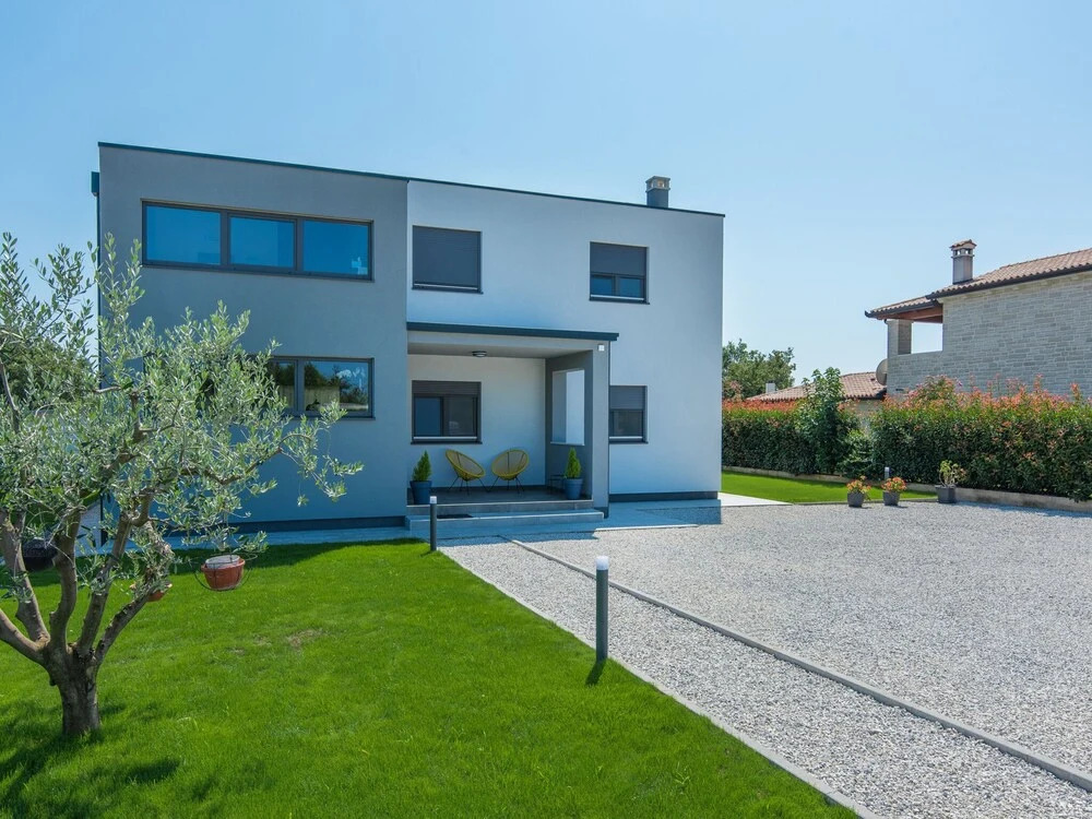 Modern Luxurious Villa For 8 10 People With Private Swimming Pool Near Porec