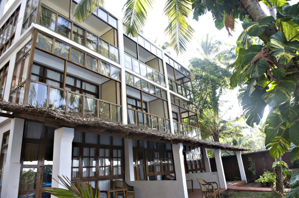 The Eco, The Poolside Beach Retreat