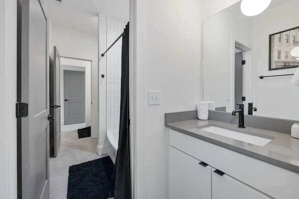 Elevate - Modern Luxury - Stunning City Views