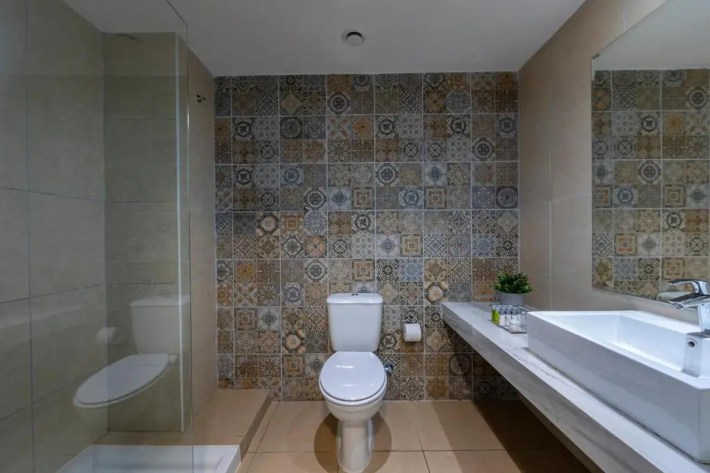 Tofinis Hotel