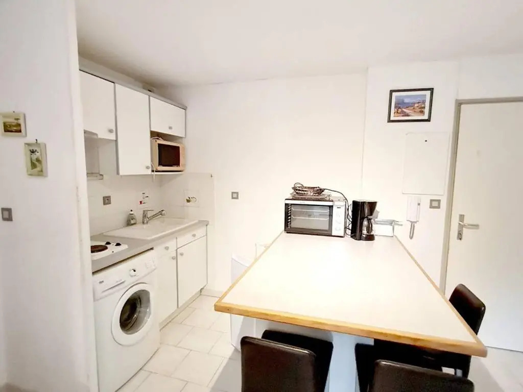 Appartement Six-Fours-les-Plages, 2 pièces, 4 personnes - FR-1-316-24