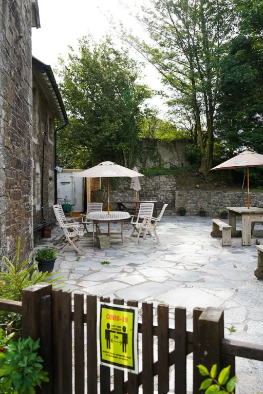 Fox & Hounds Hotel