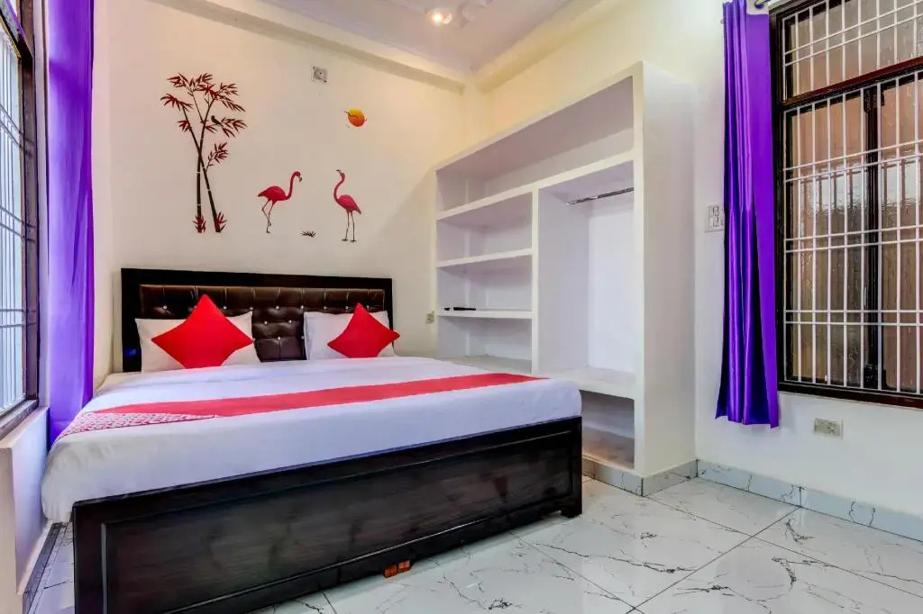 Valencia Inn by OYO Rooms