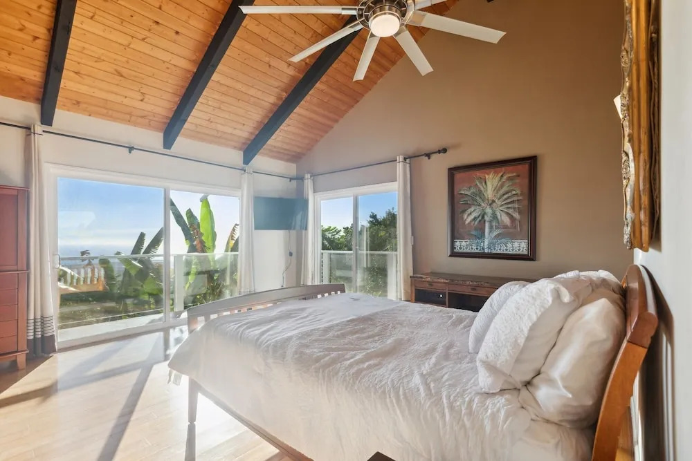 Pu'ukala Sunset Estate W/ Amazing Ocean Views! 3 Bedroom Home by RedAwning