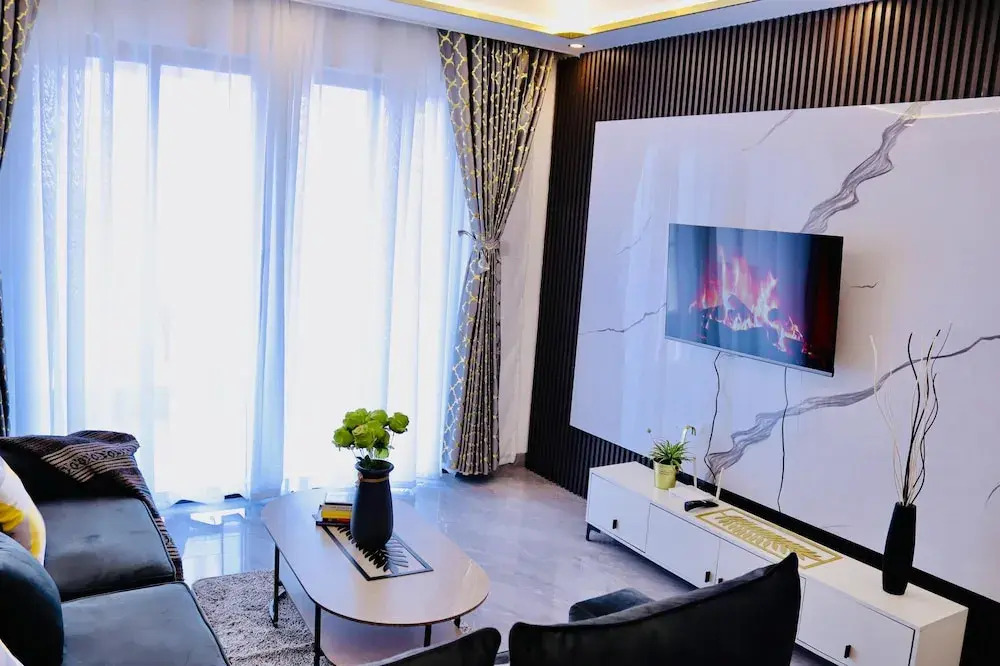 spacious 3 bedroom in kilimani gym&pool