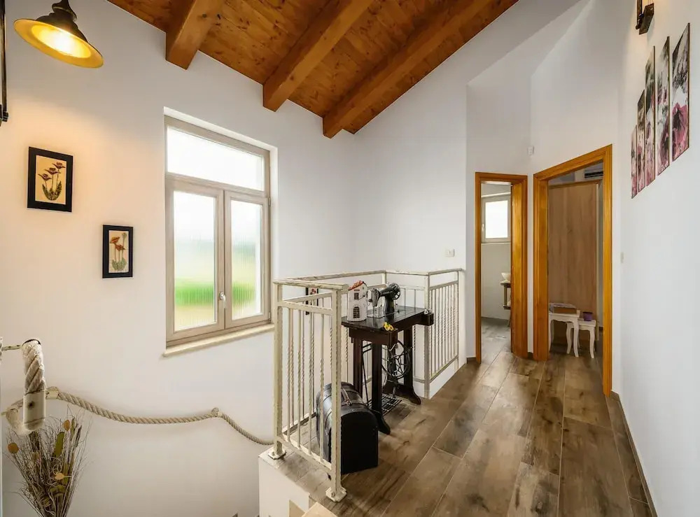 Villa in Srebrni i with Pool near Marea Beach