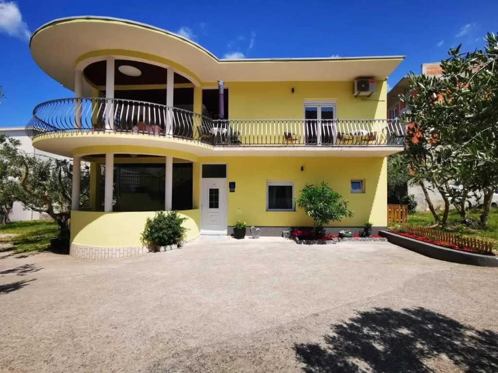 Villa Dalma