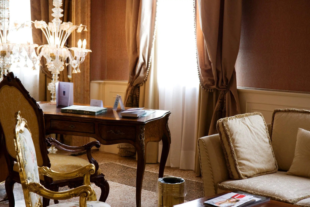 Ca Sagredo Hotel
