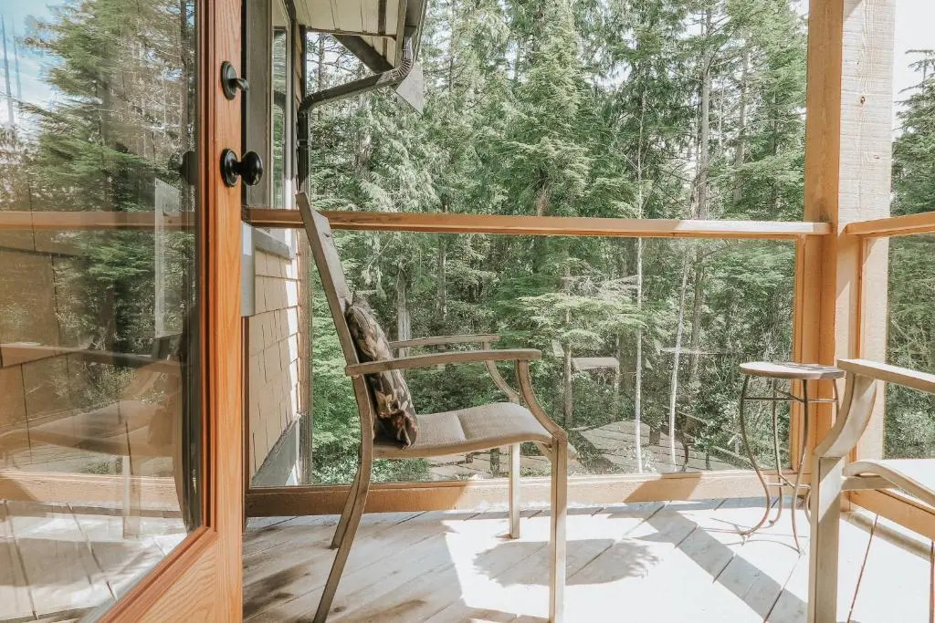 Cobble Wood and Bird Sanctuary Guest Houses