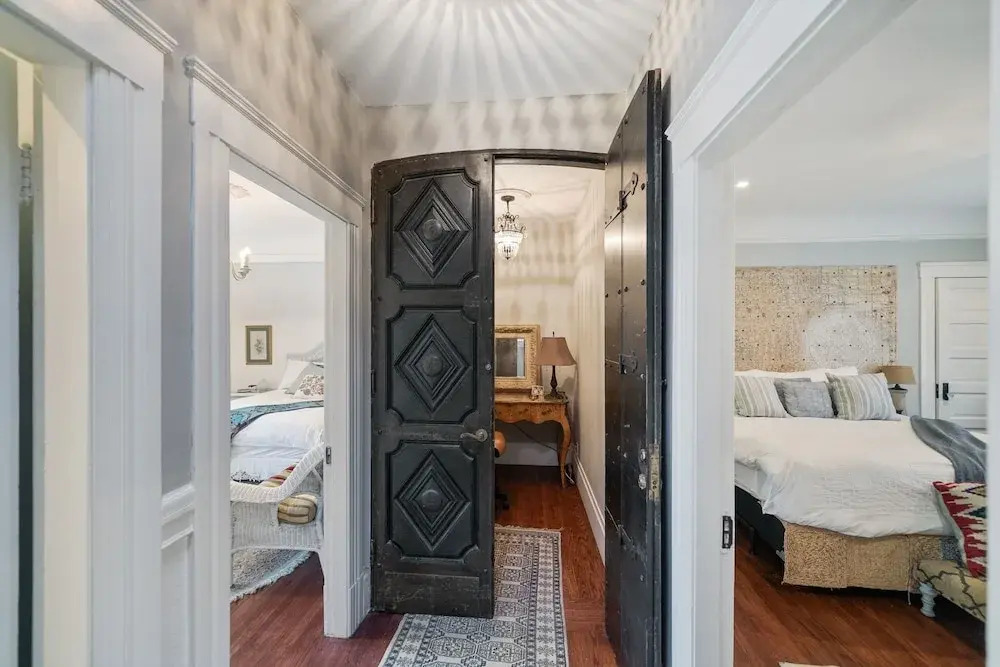 San Francisco Retreat Just Steps From Golden Gate Park And Ocean Beach! 3 Bedroom Home by RedAwning
