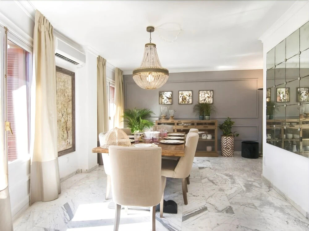Chezmoihomes Glow And Elegance 4Br Retreat