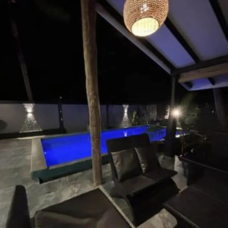 Villa Luxury Virginia With Pool and garden