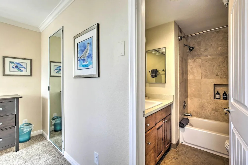 Oceanfront San Diego Condo - Walk to Pacific Beach