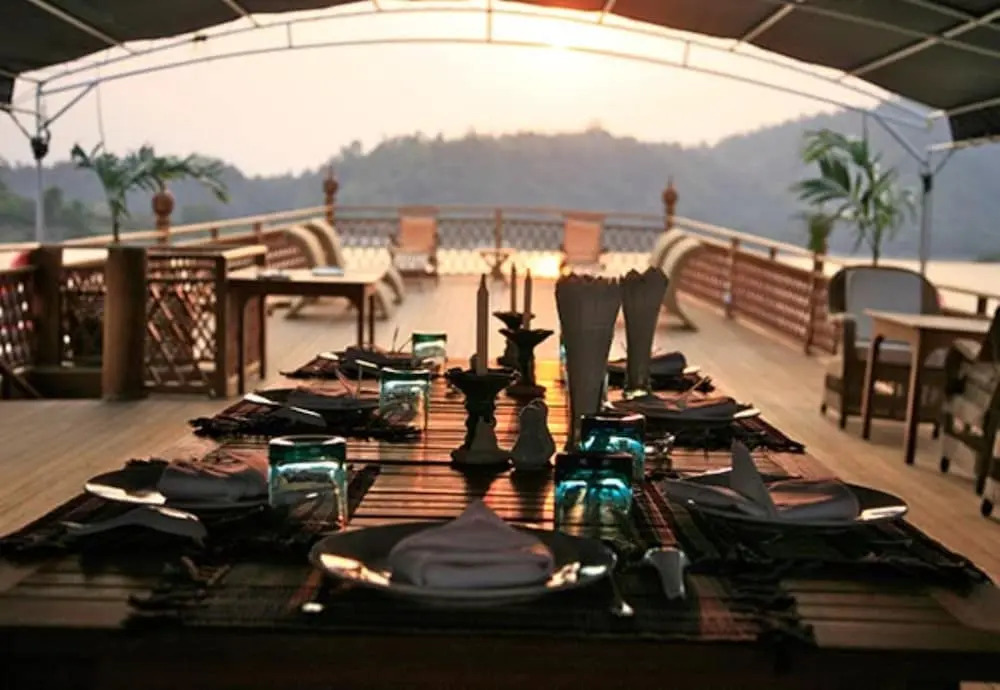 Amara River Cruise