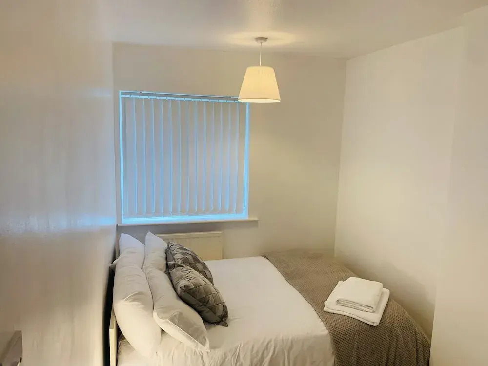 3 Bedroom Cozy House in Reading