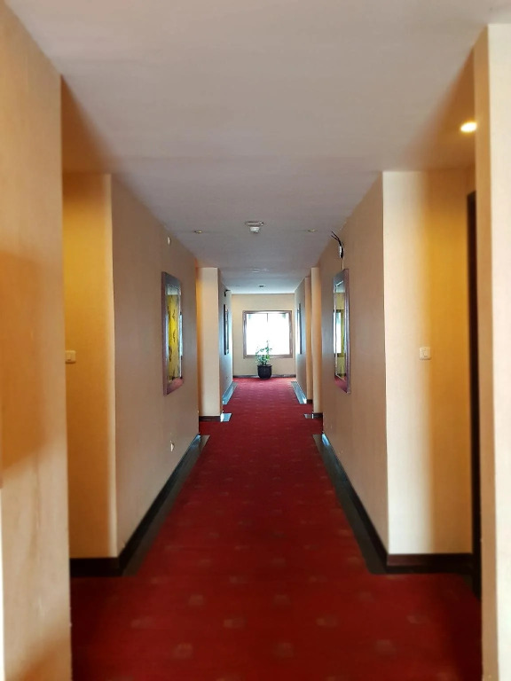 Scarlet Dago Hotel
