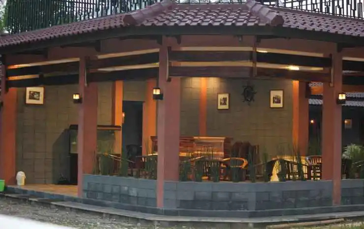 Amazon Bungalow & Cottages