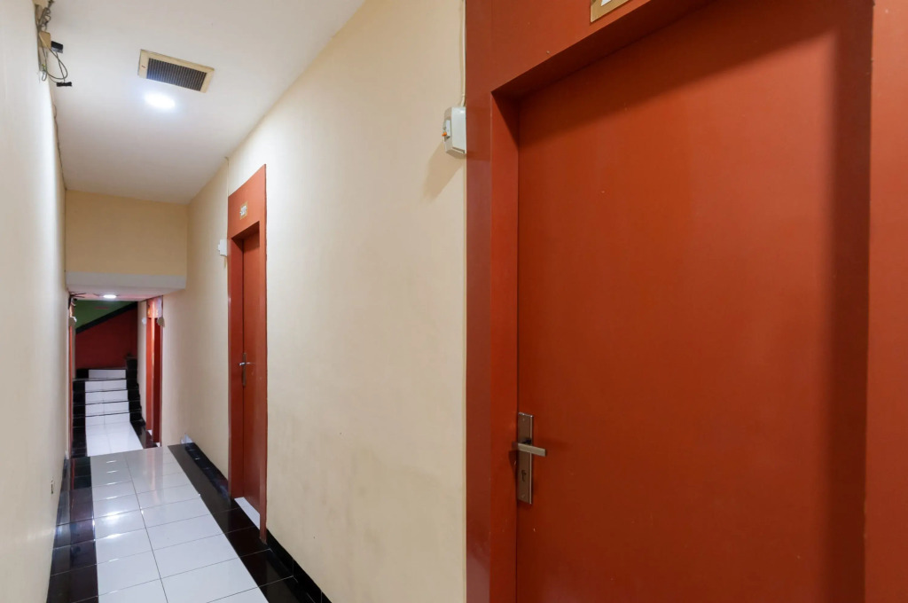 Urbanview Hotel Syariah Residence Medan